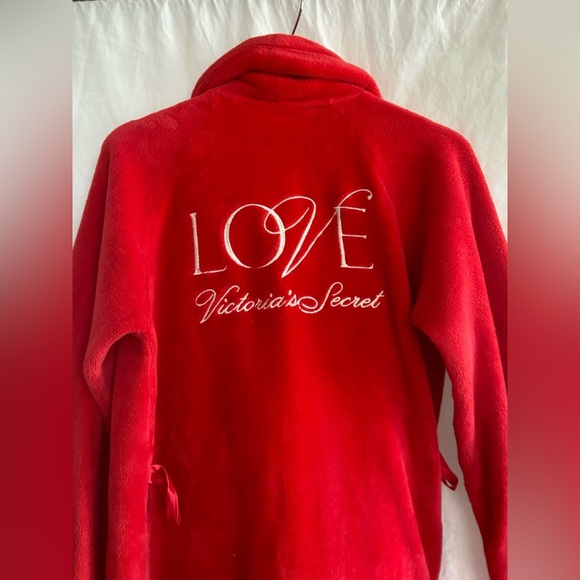 Victoria's Secret The Cozy Plush Short Robe Size XS - Picture 13 of 16